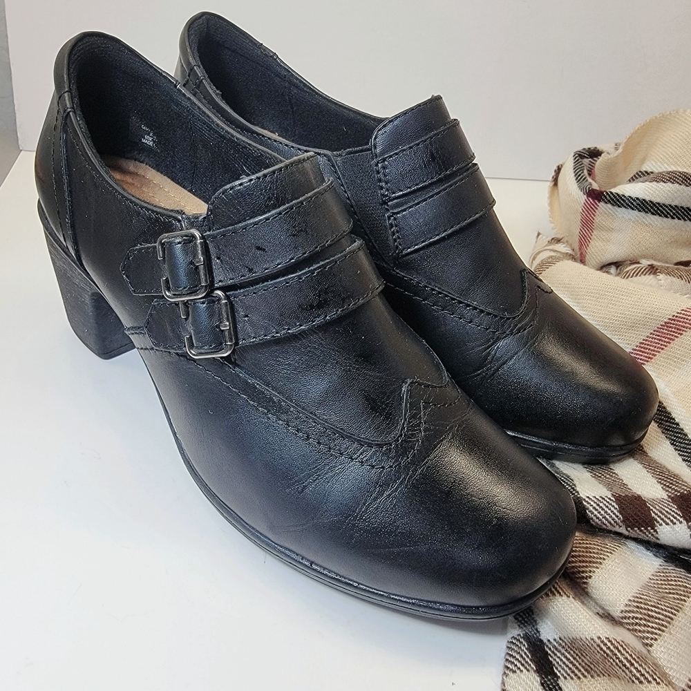 Cute Black Leather Wing Tip Size 8
